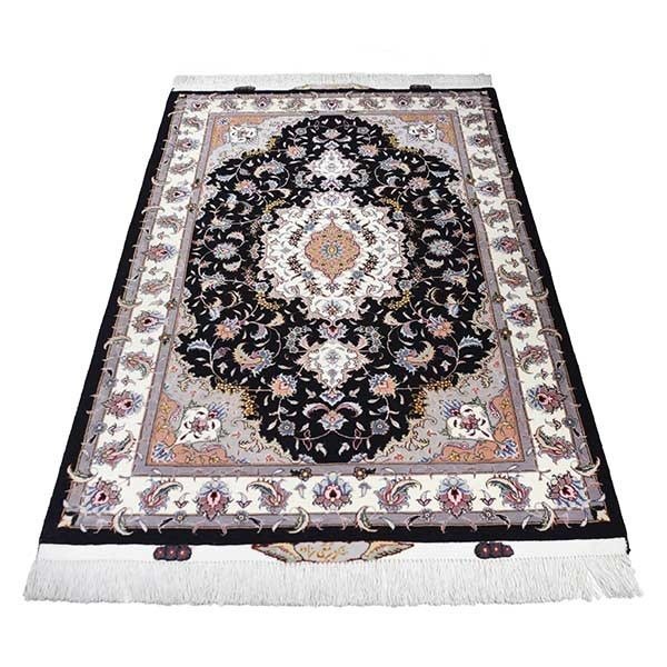 tabriz carpet,tabriz rug,silk carpet,silk handmade carpet,buy carpet,buy persian carpet,buy silk carpet,buy handmade carpet,carpet made with hand,silk rugs