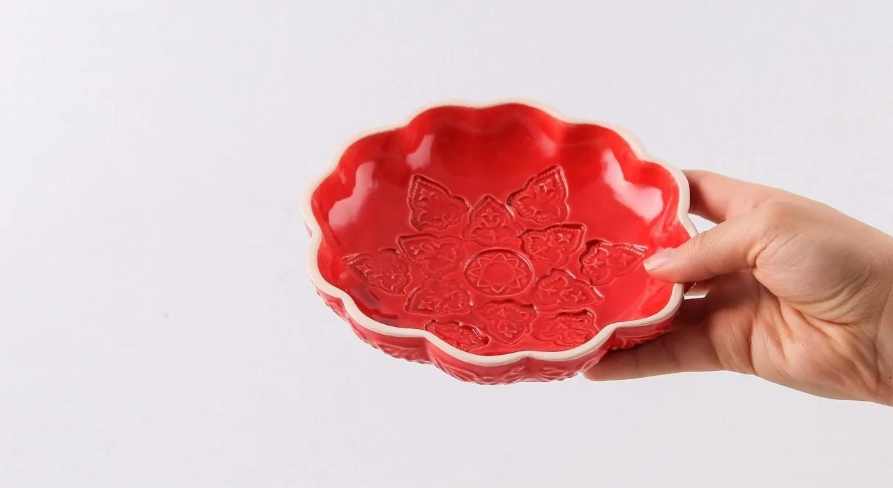 Handmade Pottery dish code 86100,Handmade Pottery dish,buy pottery handicrafts,buy pottery things,pottery sellers