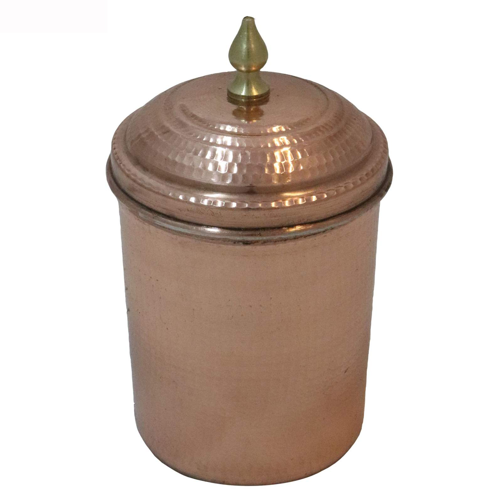 Decorative copper utensils are usually machine-molded and then polished by hand. But this process is not entirely possible in the case of decorative utensils.