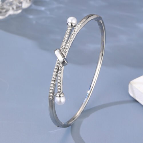 European And American Entry Lux Niche Design Bracelet Simple Fashion