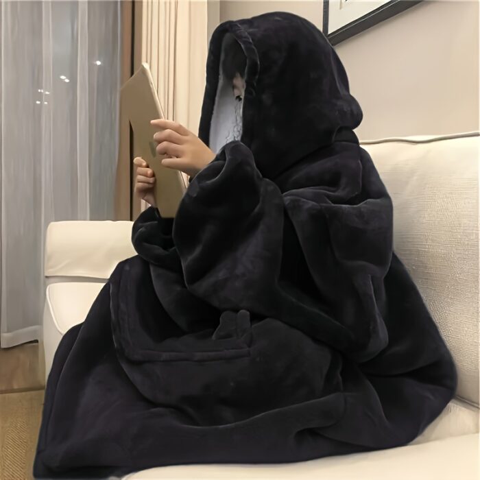 Oversized Wearable Hoodie Blanket – Double-Sided with Pockets, Cozy Gift for All Occasions - Image 7