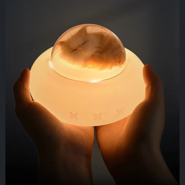 Silicone Pet Spaceship Night Light – USB Rechargeable LED Bedside Lamp with Colorful Glow - Image 3