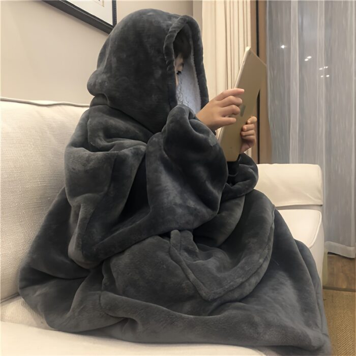 Oversized Wearable Hoodie Blanket – Double-Sided with Pockets, Cozy Gift for All Occasions - Image 6