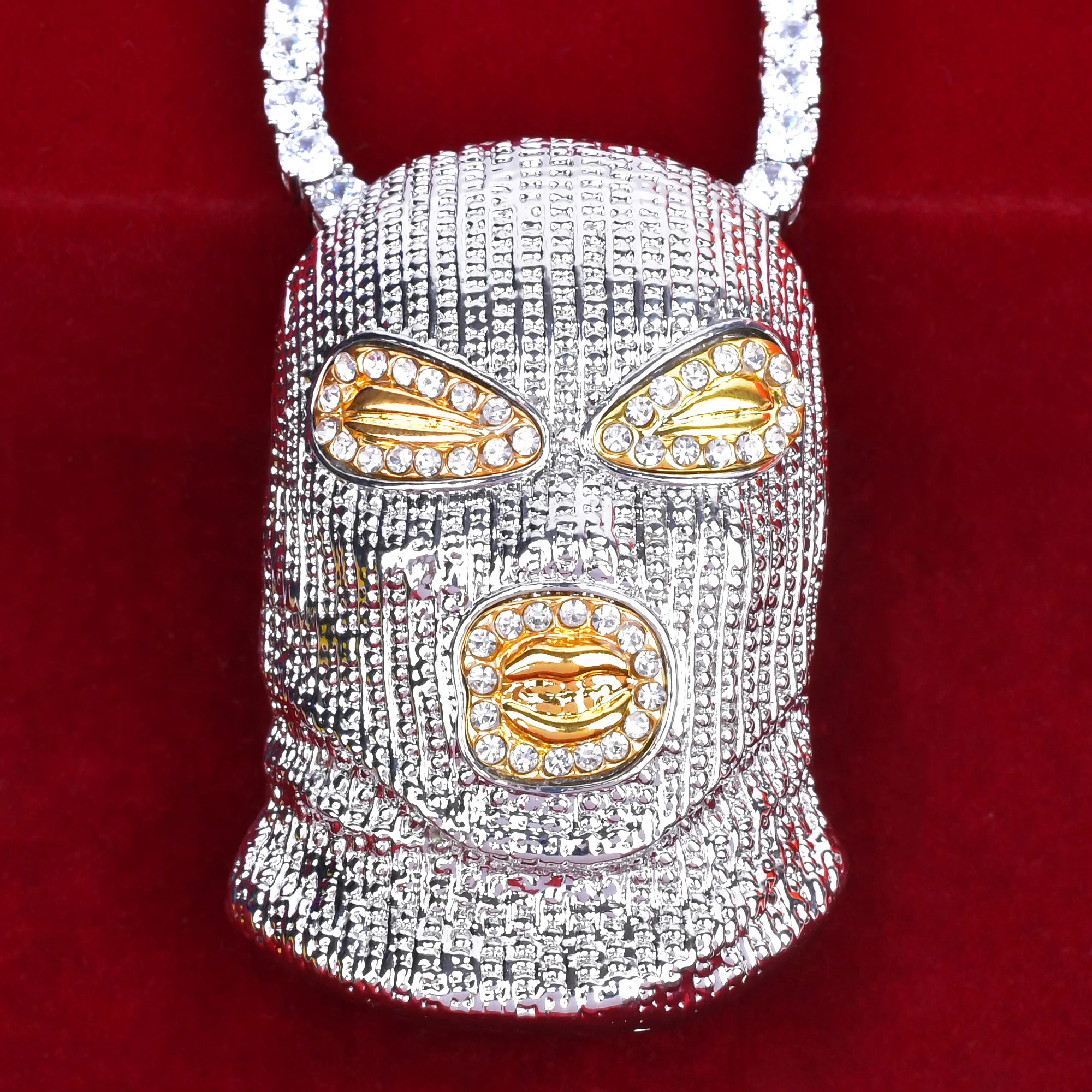 Skull Mask Pendant Necklace – Gold Alloy with Rhinestones, Hip Hop Rock Jewelry - Image 3