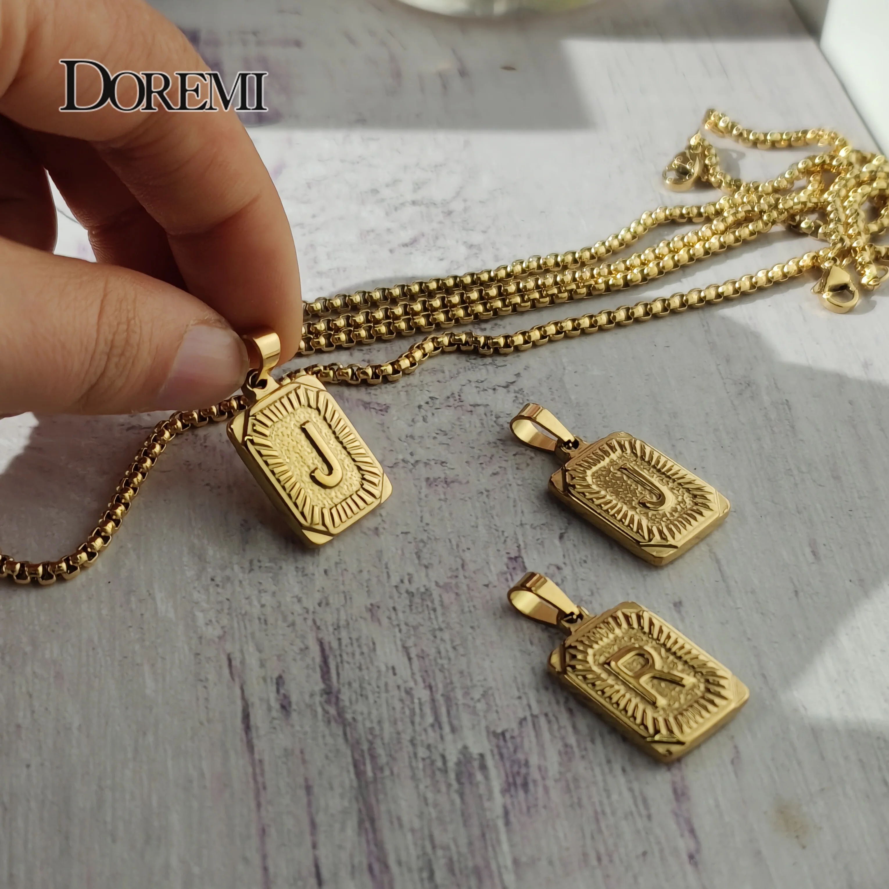 Personalized Gold Initial Letter Necklace – Stainless Steel Box Chain for Couples - Image 5