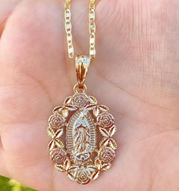 Custom Virgin Mary Necklace with Roses – Personalized Virgen de Guadalupe Pendant - Image 8