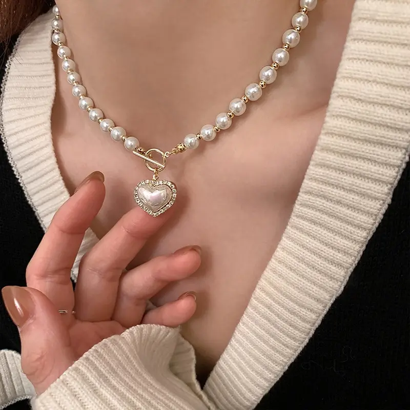 Elegant Pearl Heart Pendant Necklace Luxury Imitation Pearls Chain Korean Jewelry Gift for Women