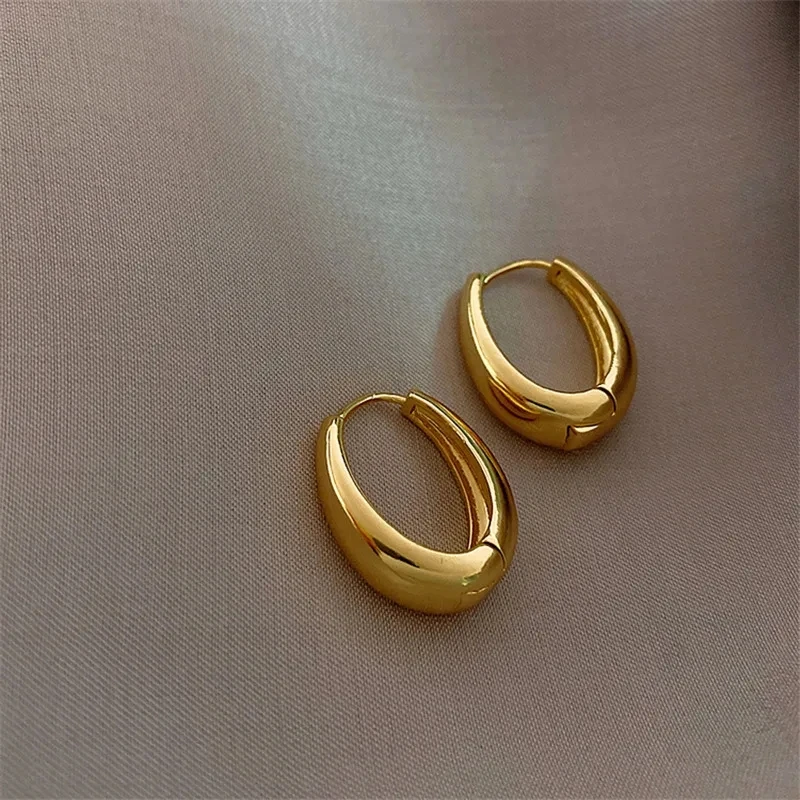2024 Classic Copper Alloy Smooth Metal Hoop Earrings – Korean Fashion for Daily Wear