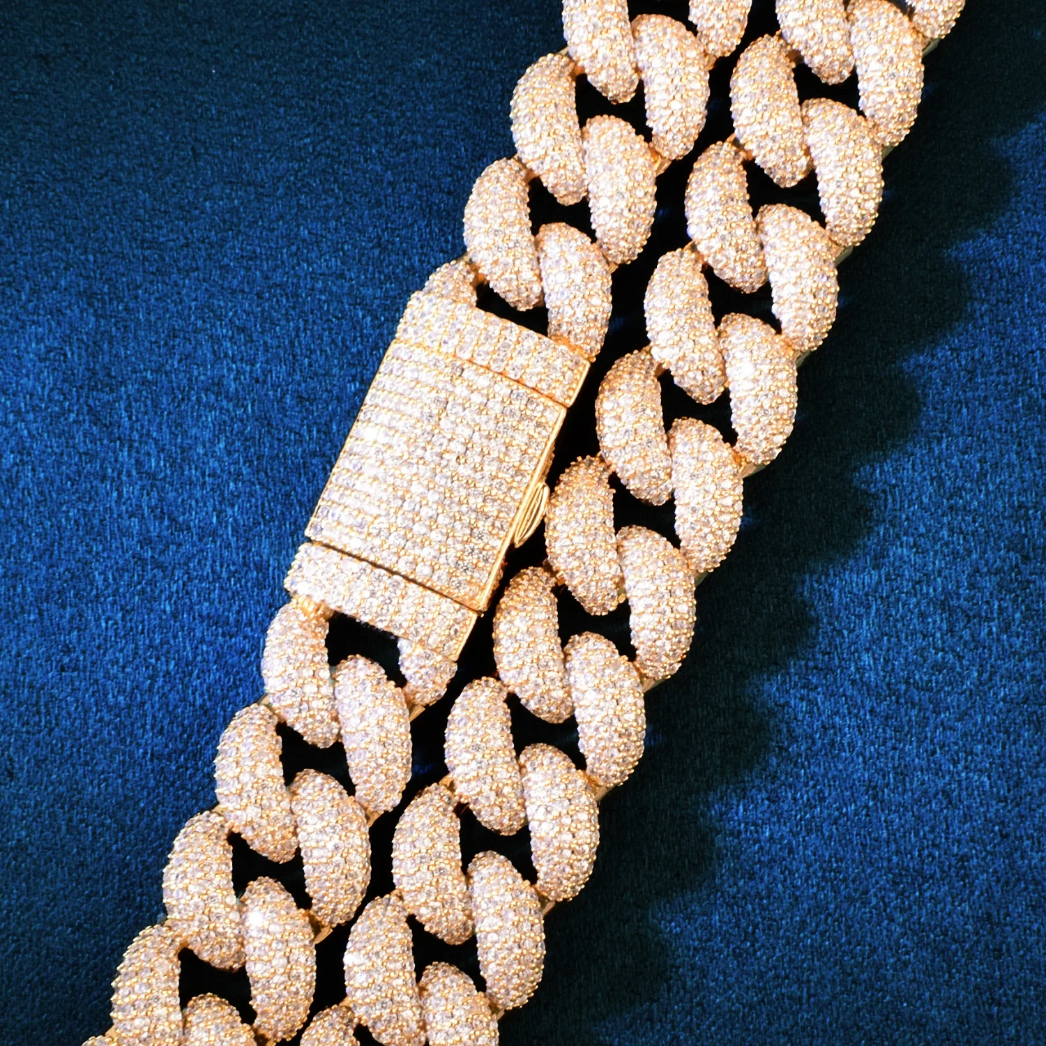 14mm Iced Out Cuban Link Chain – Men's Hip Hop Necklace in Gold-Plated Stainless Steel - Image 6