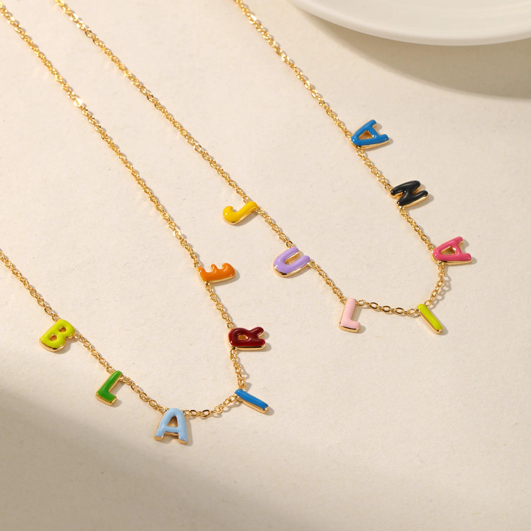 Custom Bubble Letter Pendant Necklace – Personalized Dopamine Jewelry - Image 4