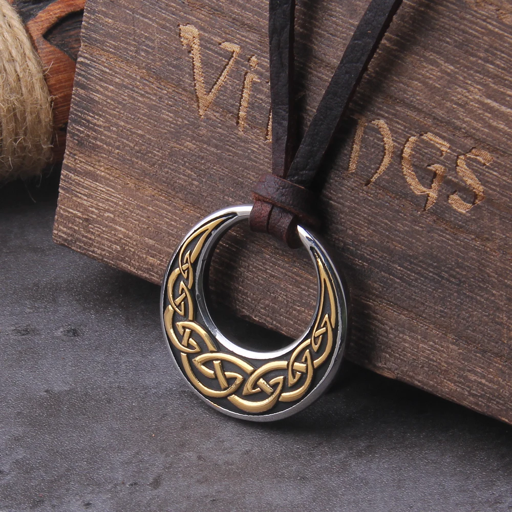 Never Fade Celtic Knot Round Pendant Necklace Adjustable Leather Cord Viking Wooden Box Gift