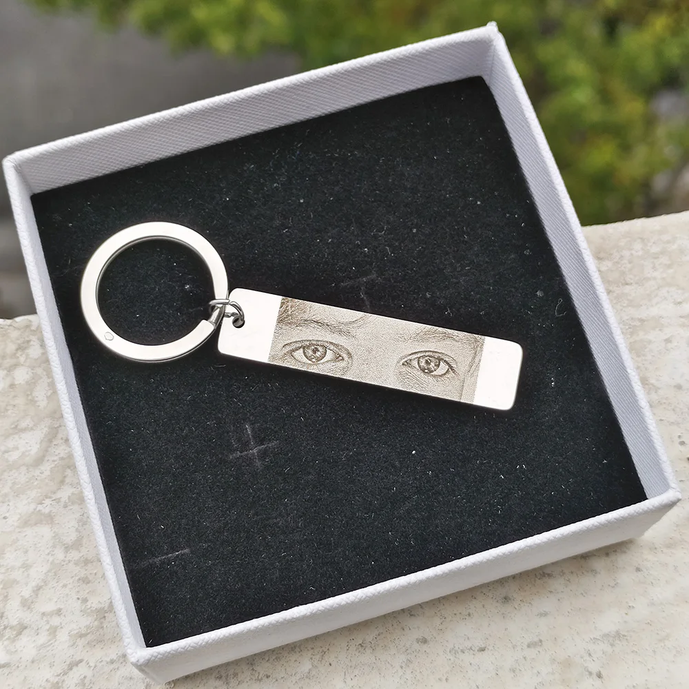 Gold Butterfly Customized Eyes Photo Keychain Laser Engraved Stainless Steel Jewelry Gift for Lover - Image 5
